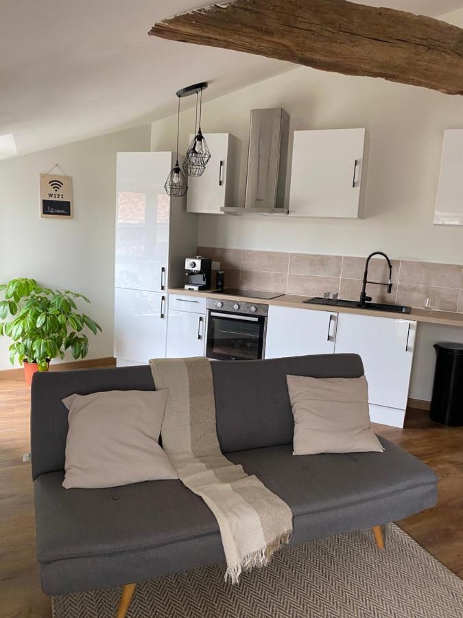 Charmant Appartement Avec Spa Fontenay-le-Comte Ngoại thất bức ảnh