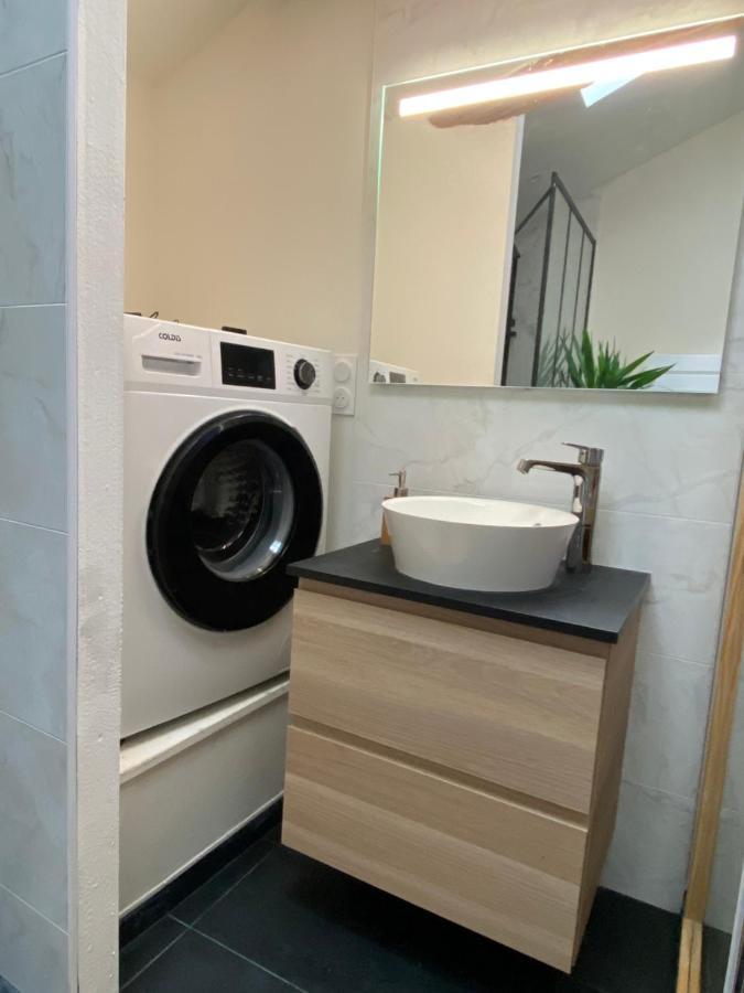 Charmant Appartement Avec Spa Fontenay-le-Comte Ngoại thất bức ảnh